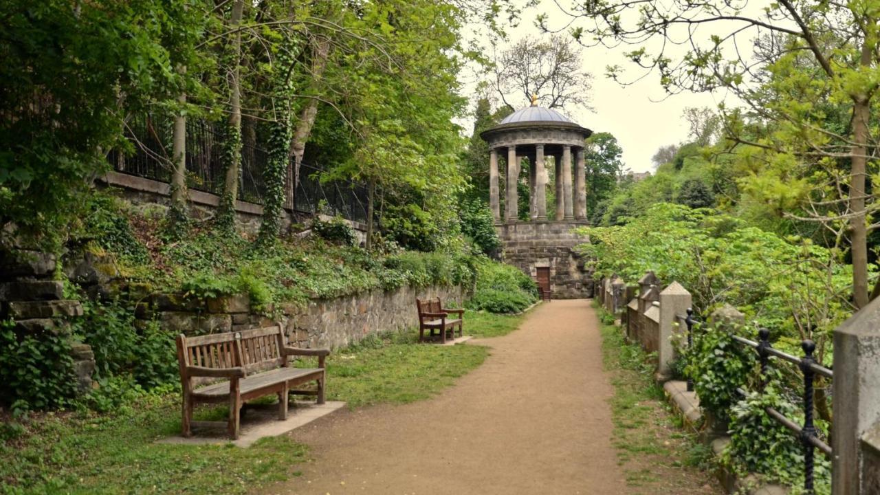 Historic Dean Village Treasure, Sleeps 4 Эдинбург Экстерьер фото